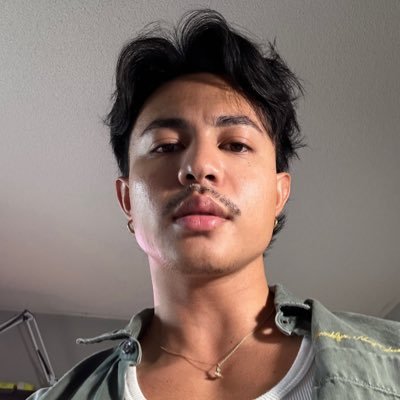 villy's profile picture