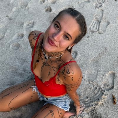 ivy = life💍's profile picture