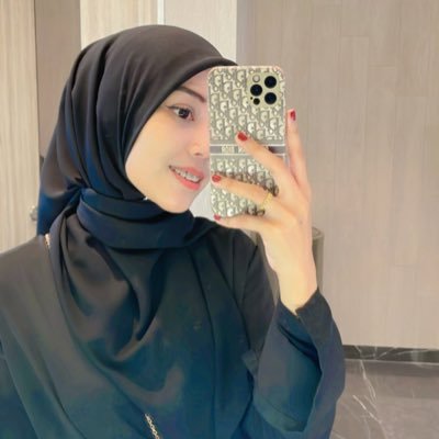 R A P U N Z E L 🧸's profile picture