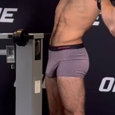 manlyvid's profile picture