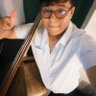 o que toca um violino gigante profil fotoğrafı