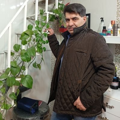 نادر علیزاده's profile picture