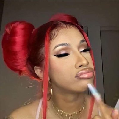 yiyimeme's profile picture