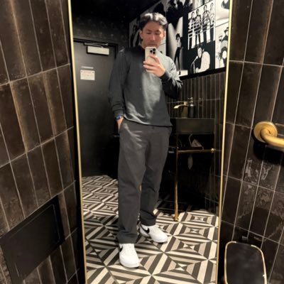 J r u e's profile picture