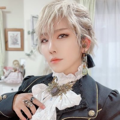devi_lolitalife's profile picture