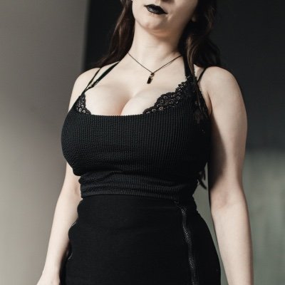 TaraTheWitch's profile picture