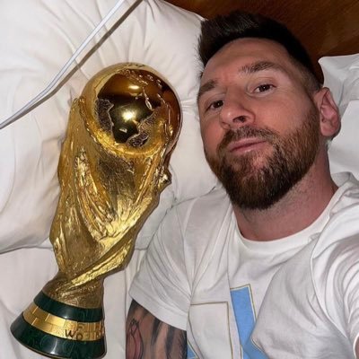 C 🇬🇷's profile picture