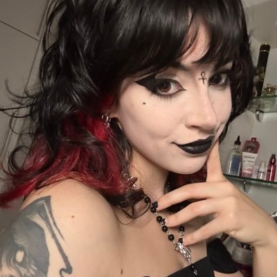 Vaneeeer 𒉭's profile picture