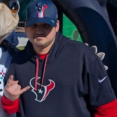 HtownGuy32's profile picture