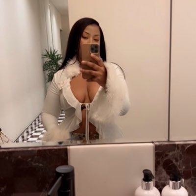 zee_honey's profile picture