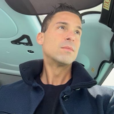 MEMO SALINAS's profile picture