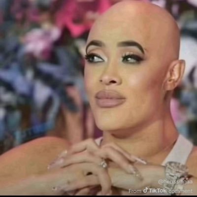 EliWh0reH0us3's profile picture