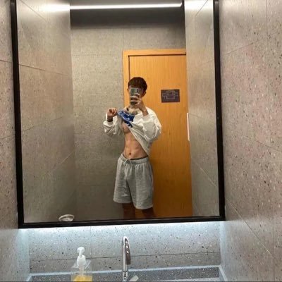 End123Ek's profile picture