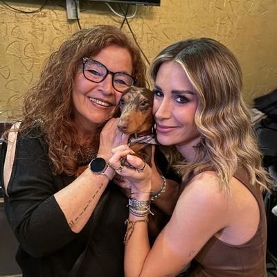 🍋 Manoli C. 🤍🦖's profile picture