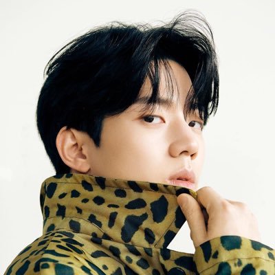 jé🌙's profile picture