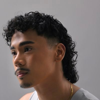 しりる's profile picture