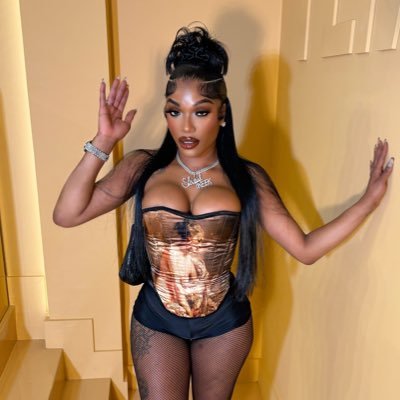 Showgirlneek's profile picture