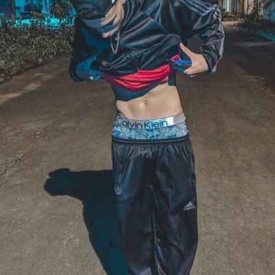 Strip Fashion's profile picture