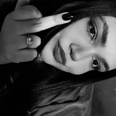 hellen's profile picture