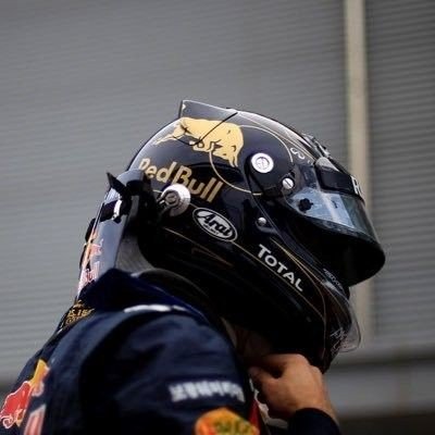 tween's profile picture