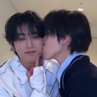 MUKUSUNG🐿️ & 𝒕𝒉𝒂𝒕's profile picture