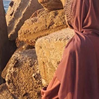 AsmaaAbuAmra's profile picture