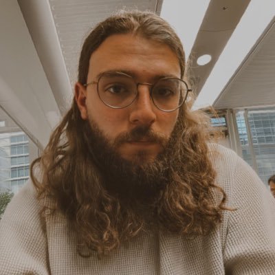 Isra's profile picture