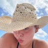 Profilbild von Ale (*_*)