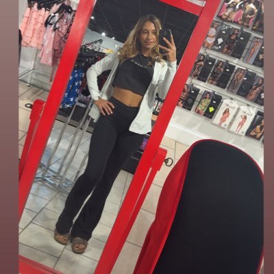 Goddess IzzaBella's profile picture