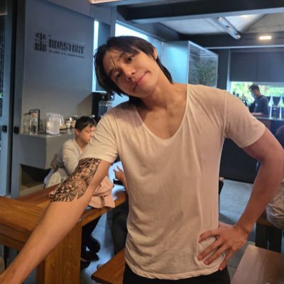 อาทิตย์ ลูก ดิเรก's profile picture