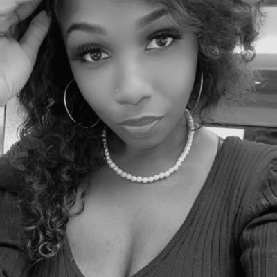 🎀Your THICC Bestfriend🎀's profile picture