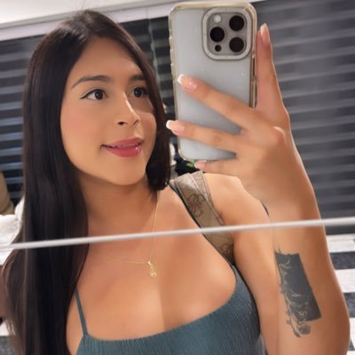 Andrea 🌼's profile picture