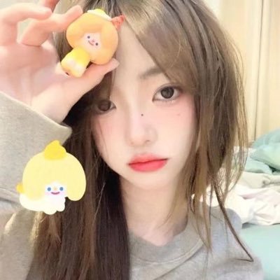 yiyidoms's profile picture