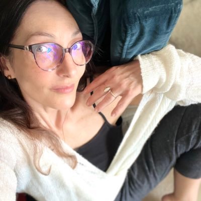 Rosa_nylons_heels's profile picture