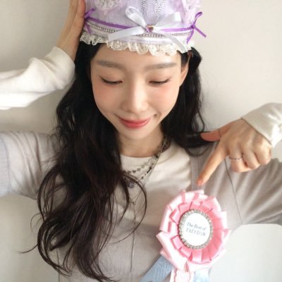안 🦋's profile picture