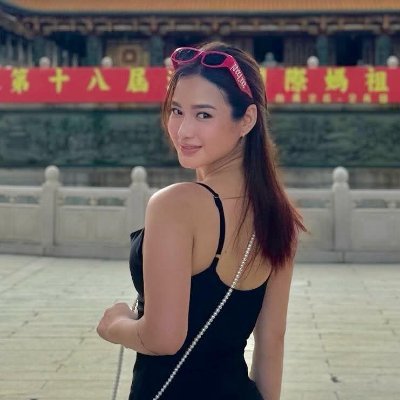 IamCaitlin's profile picture