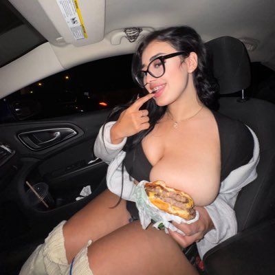 Peligrolatinaof's profile picture