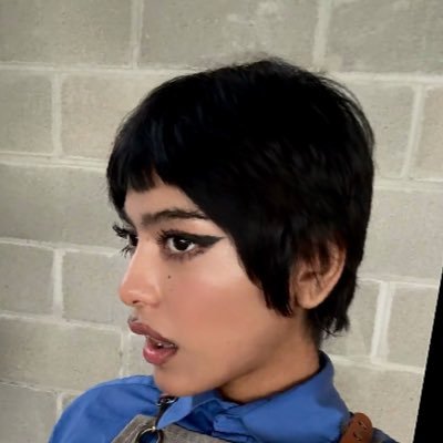 (ㆀ˘･з･˘)'s profile picture