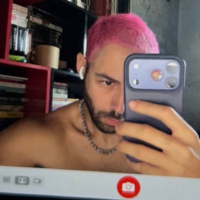 max's profile picture