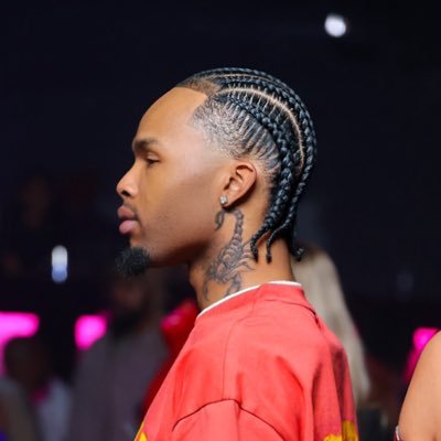 R U C C I 🦂's profile picture