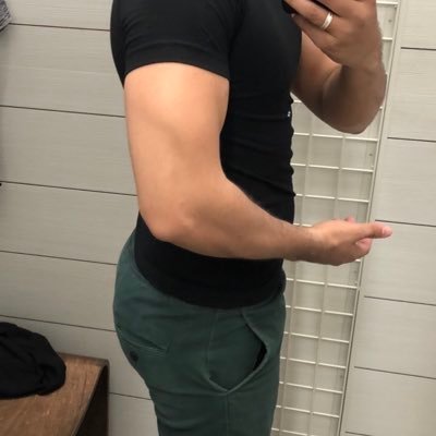 Elhombreve66901's profile picture
