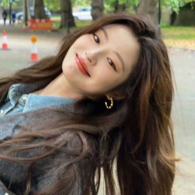 ''s profile picture