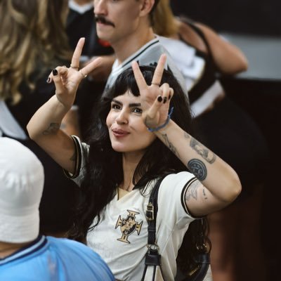 theaneferreira's profile picture