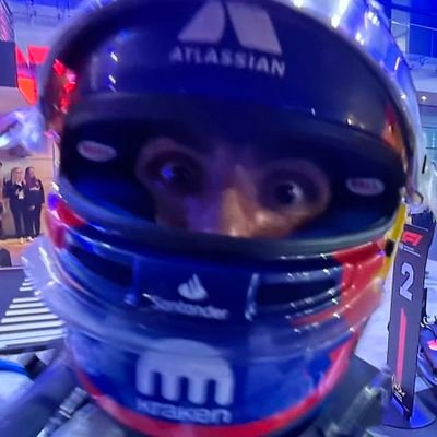 elle's profile picture