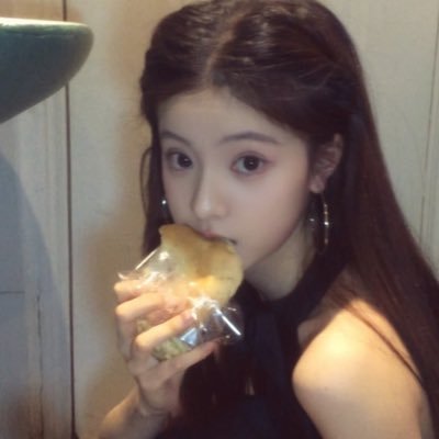 水水(猫猫大王版)💓's profile picture