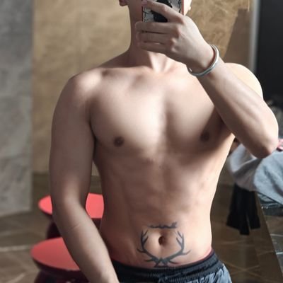 qingye19970318's profile picture