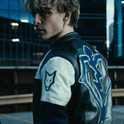 Josh's profile picture