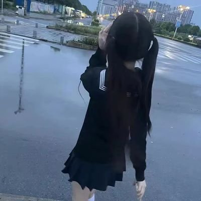 ovoliiil's profile picture
