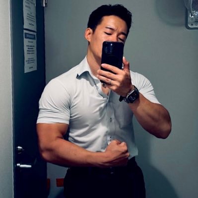 ヨル's profile picture