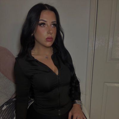 Maisie Day 🦋💦's profile picture